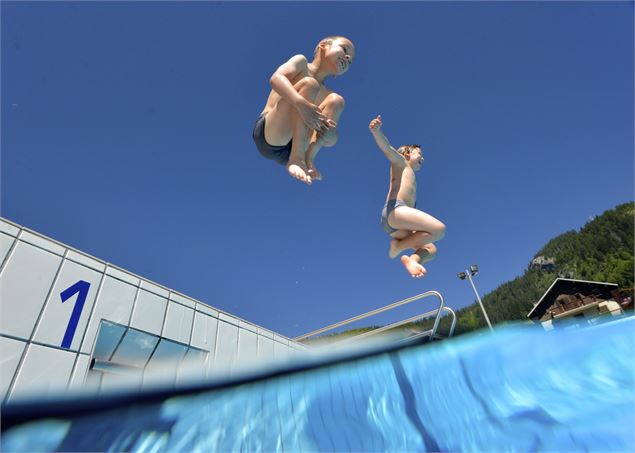 Piscine au Grand-Bornand - T. Vattard