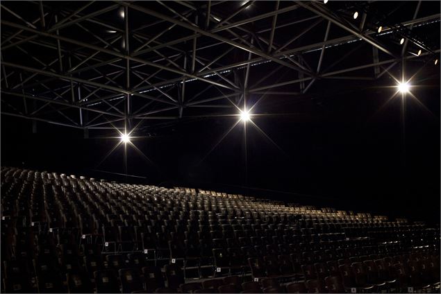 Salle des Combins