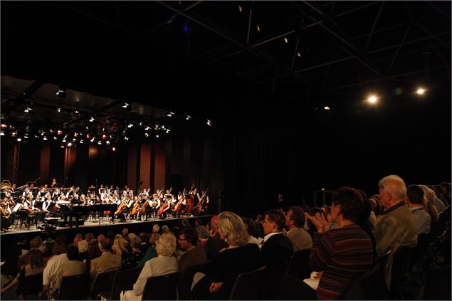 Salle des Combins