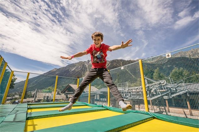 Parc attraction chamonix trampolines enfants - Life Maker Studio