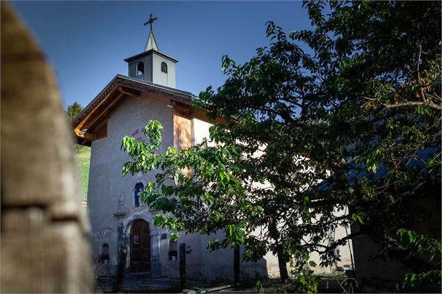 Vue extérieure été - Les Amis du Patrimoine de Longefoy