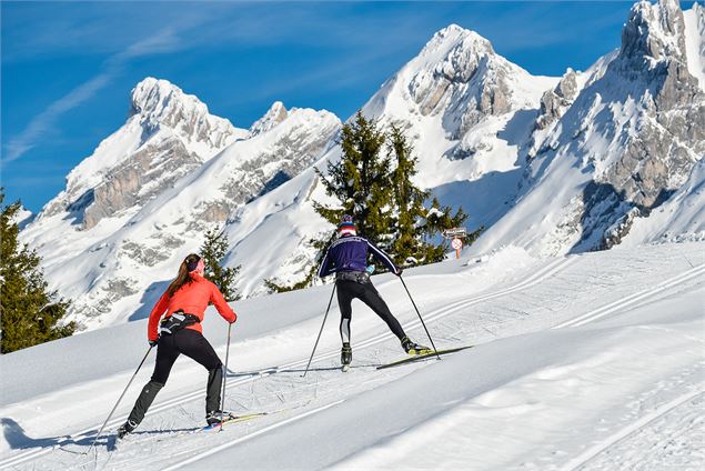 Une vue de rêve en ski de fond - OT La Clusaz / Clément Hudry