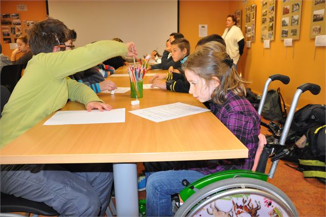 Atelier pédagogique (scolaires) - salle d'animations Repaire Louis Mandrin visite et atelier accessi