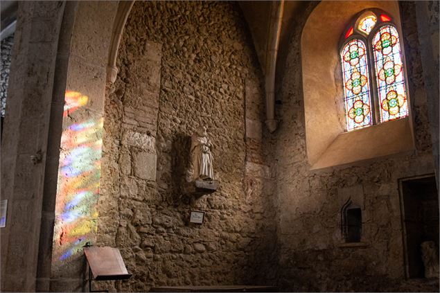 Autel église Sainte-Marie-Madeleine de Pérouges - Marilou Perino