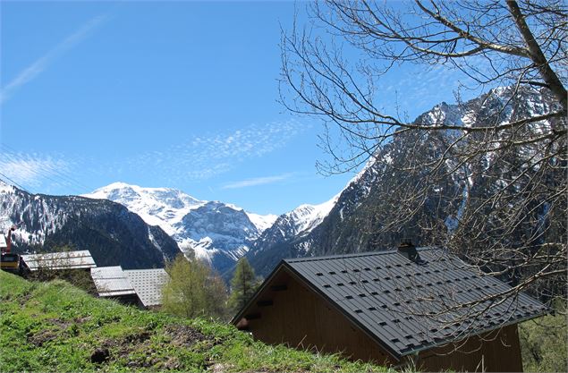 Les Montagnettes, la Rochette - Le Planay - N Mousselard