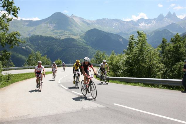 Montée de La Toussuire lors de l'étape du Tour en 2012 - clic-clac photo