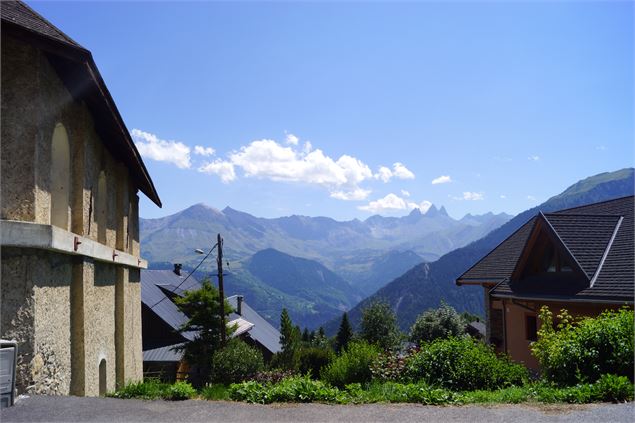 dans le hameau de La Rochette - Cliclac Photos