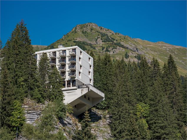 Vue de la terrasse depuis Flaine Front de Neige - OT Flaine-Candice Genard