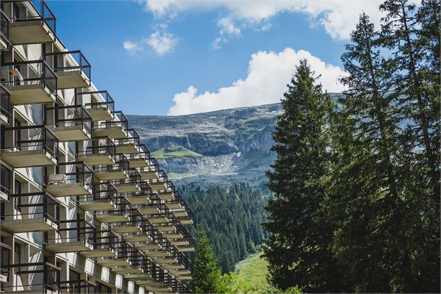 Vue sur les balcons du bâtiment Le Flaine - OT Flaine-Candice Genard