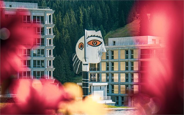 Une vue d'ensemble de la Tête de Femme - OT Flaine-Candice Genard