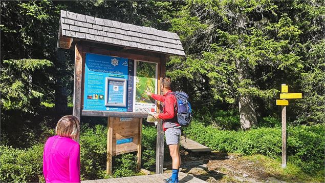 Sentier à thème des Arpelières - Découverte d'une véritable tourbière préservée - Office de Tourisme