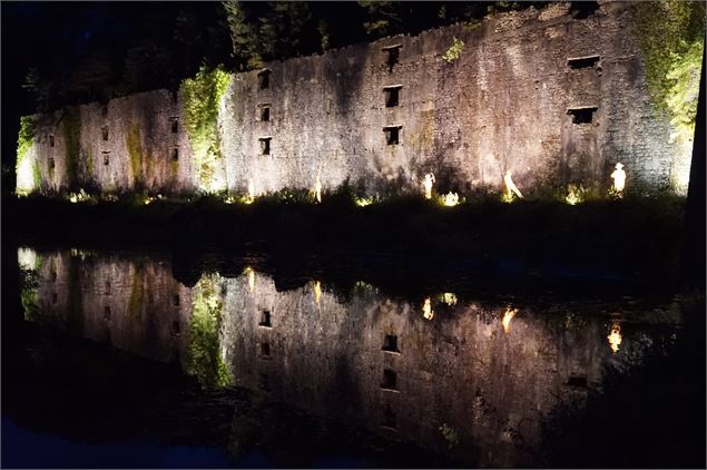 Vue nocturne - TourismeHautBugey_2014_Marc_Chatelain