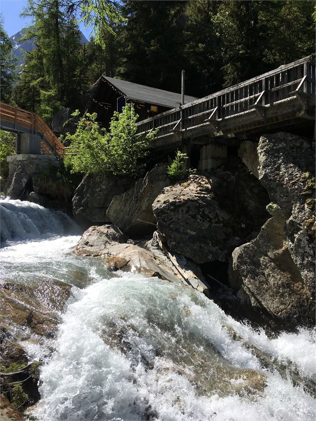 Sentier de la cascade de Bérard - ot Vallorcine