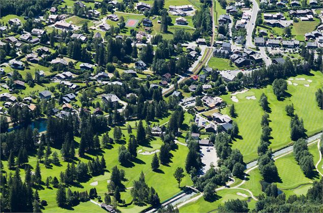 golf de chamonix vue du ciel - golf de chamonix