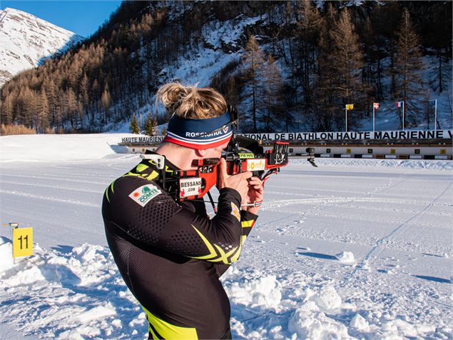 Tir debout sur le stade de biathlon de Bessans - HMVT Dylan Cuvelier