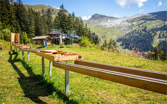 Le Roule Ta Boule situé à Flaine les Gérats - Monica Dalmasso