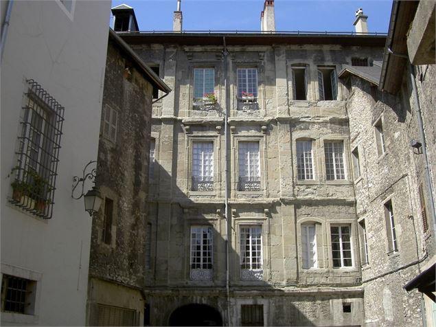 Hôtel de Capris - F.Juttet