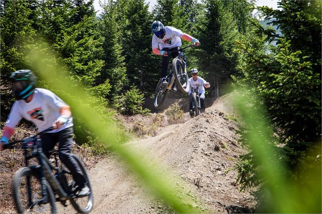 Piste de descente VTT du Crêt du Loup