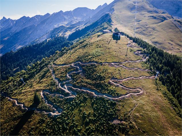 Piste de descente VTT du Crêt du Loup