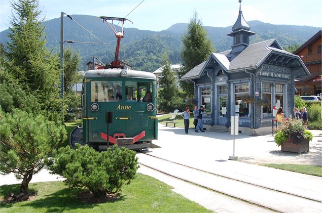 La gare du TMB au Fayet - Bernard Tartinville