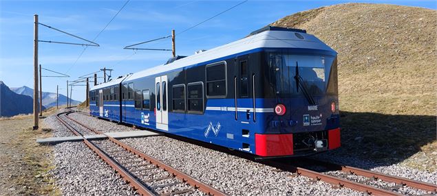 Tramway du Mont Blanc en été - Bernard Tartinville