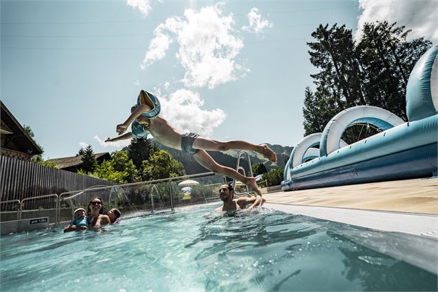 S'amuser en famille - L.Meyer - Châtel