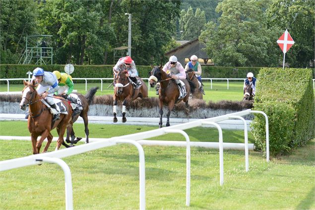 hippodromeaixlesbainsrivieradesalpes - Hippodrome de Marlioz