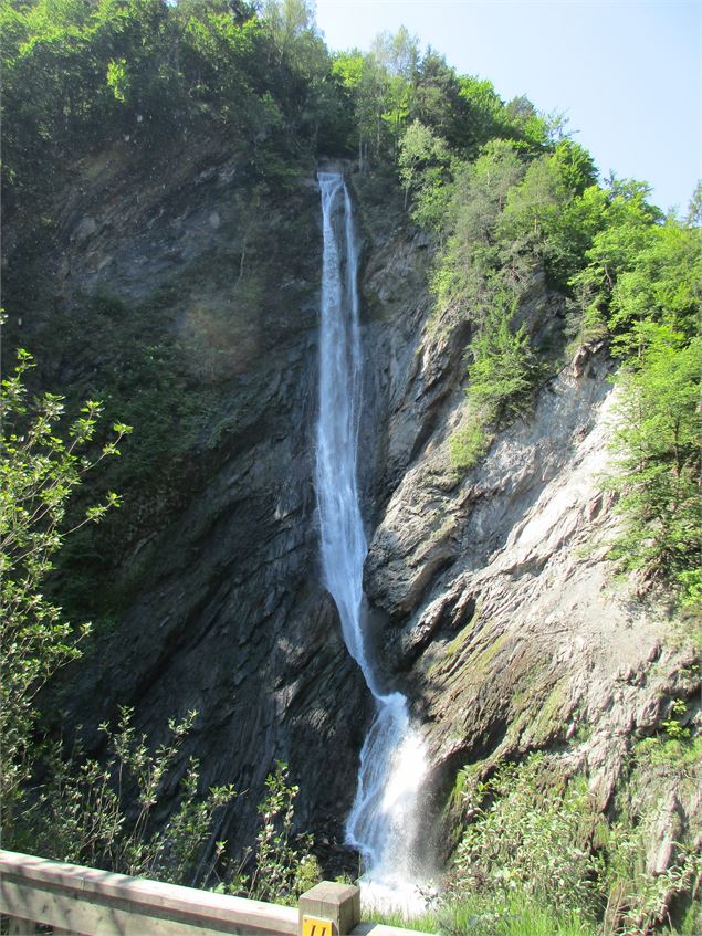 Cascade du Morel de 80m - CCVA