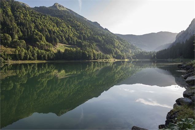 Lac de Montriond - Yvan Tisseyre/OT Vallée d'Aulps