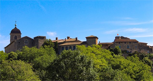 Vue sur Pérouges - Marilou Perino