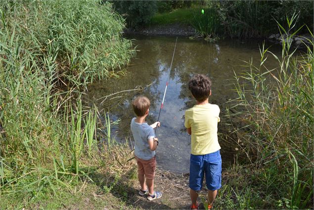 Pêche au Lac des Hurtières - Mairie de St Alban d'Hurtières