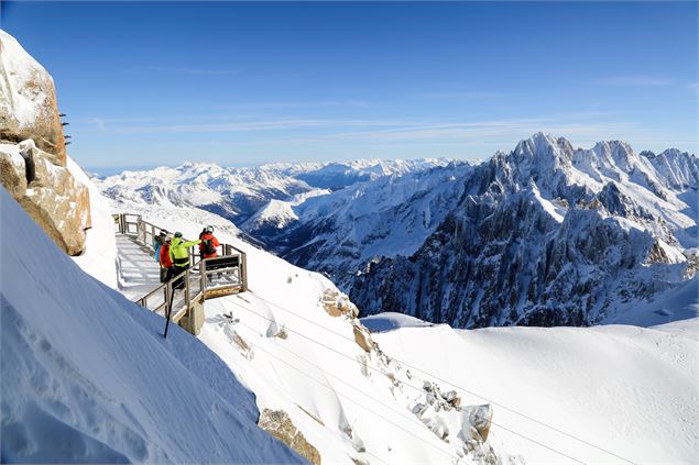 Vue depuis l'Aiguille du Midi - OT Vallée de Chamonix-Mont-Blanc