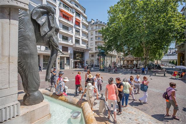 Fontaine des Eléphants - ART PRISM