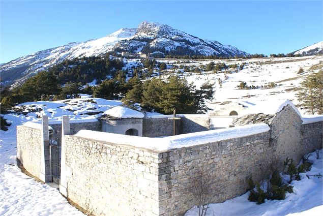 Cimetière sarde de l'Esseillon à Aussois en hiver - Michel Pernaudat - OT AUSSOIS