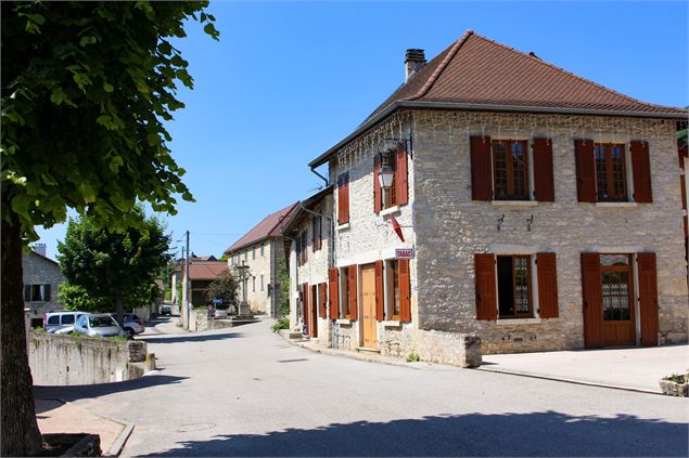 Village Montagnieu Bugey - Sabrina Megani