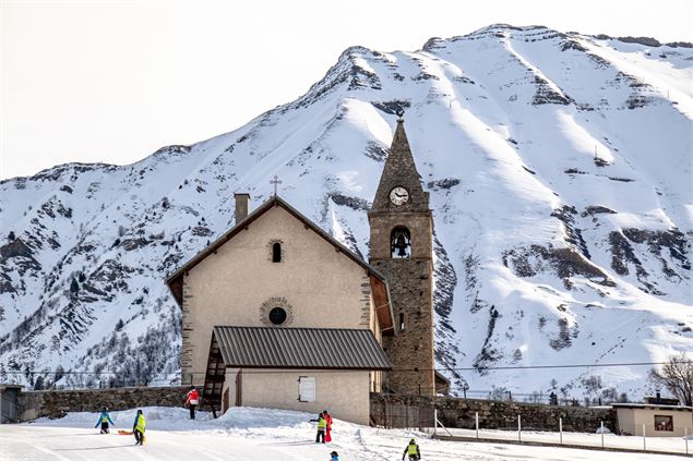 Piste de luge située sous l'église - OT MCM