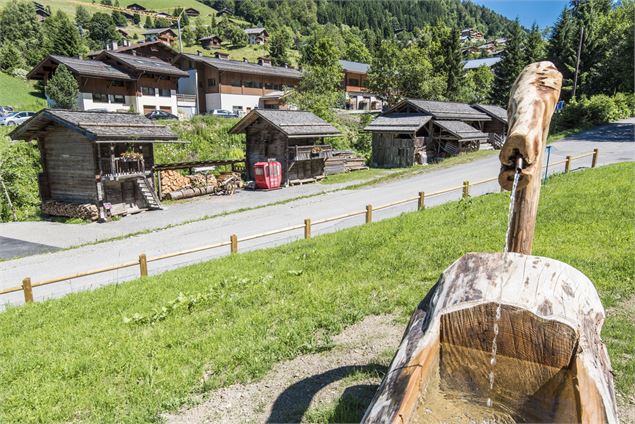 Le Hameau des Alpes - Julie Mugniery