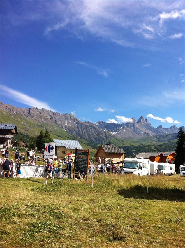 Le Col du Mollard lors du passage du tour de France - SavoieMontBlanc-Mulot