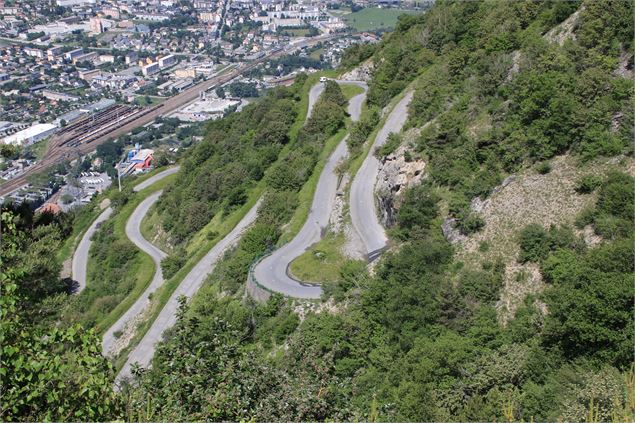 Montée à Montdenis - Alexandre Gros / Maurienne Tourisme