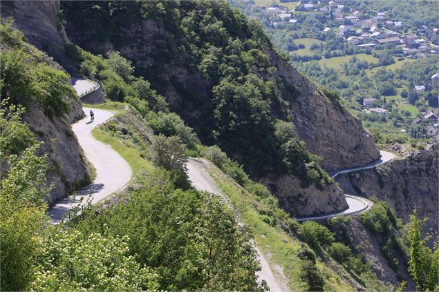 Montée à Montdenis - Alexandre Gros / Maurienne Tourisme