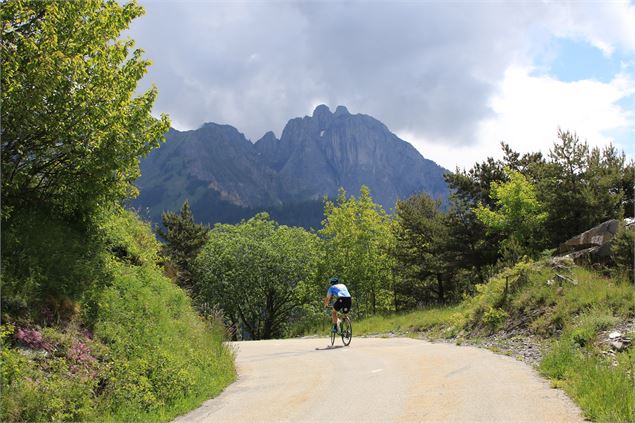 Montée à Montdenis - Alexandre Gros / Maurienne Tourisme