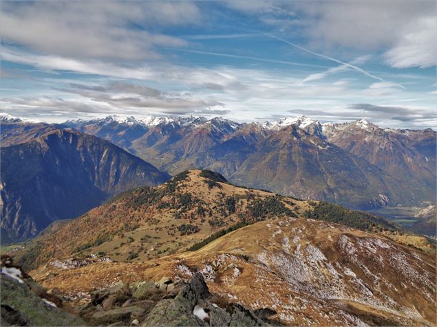 Grand Coin alpages et vue sur Belledonne - ©3CMA A.PETELLAZ