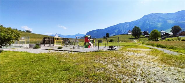 Aire de jeux des Contamines - OT Montagnicimes