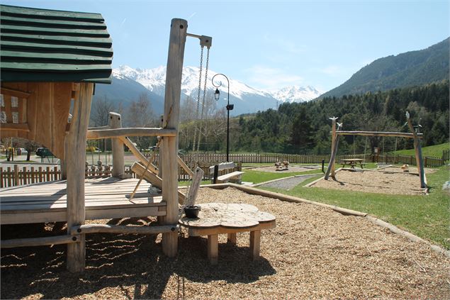 Aire de jeux fantastique à  Val-Cenis Termignon - HMVT