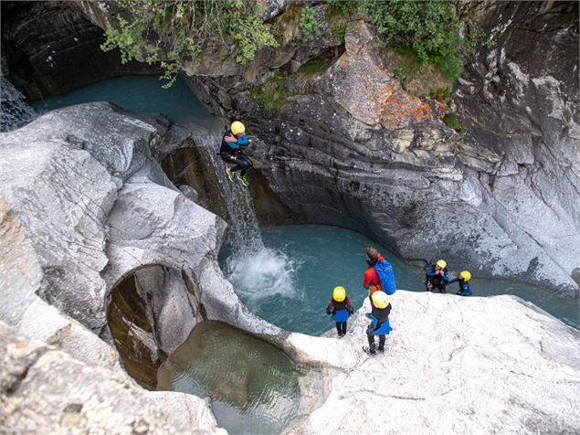 Canyoning encadré à l'Ecot - B. Filliol - OT HMV