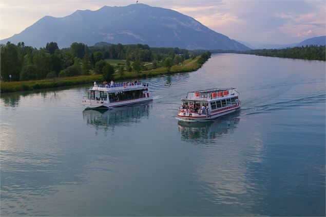 Croisières au départ de Lavours - Bateaucanal