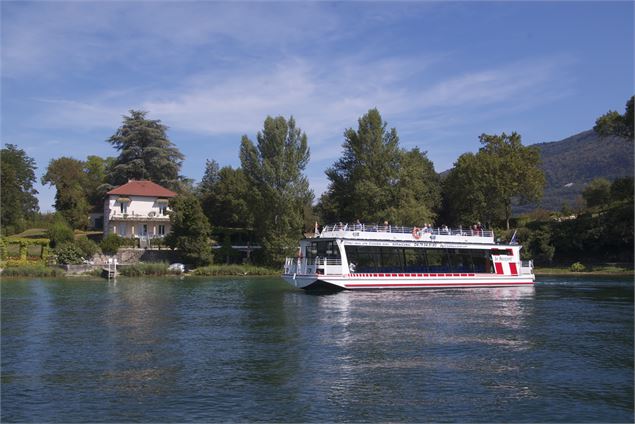 Croisières au départ de Lavours - Bateaucanal