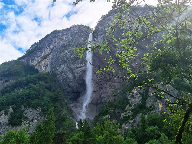 Cascade d'Arpenaz été - Sallanches Tourisme