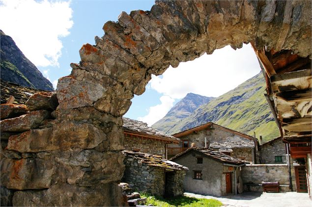 Bonneval sur Arc, classé parmi les plus beaux villages de France - Evans Parent