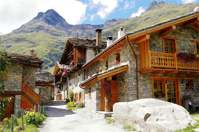 Bonneval sur Arc, classé parmi les plus beaux villages de France - Evans Parent